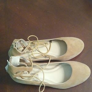 Hush Puppies Tan Shoes Size 7 gently used.